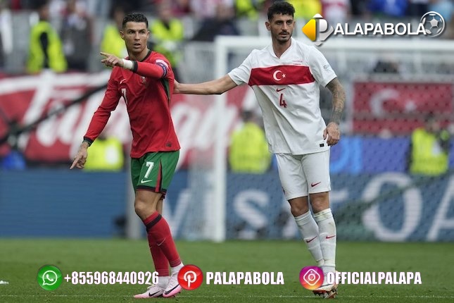 Bos Portugal Acungi Jempol Cristiano Ronaldo yang Tidak Egois