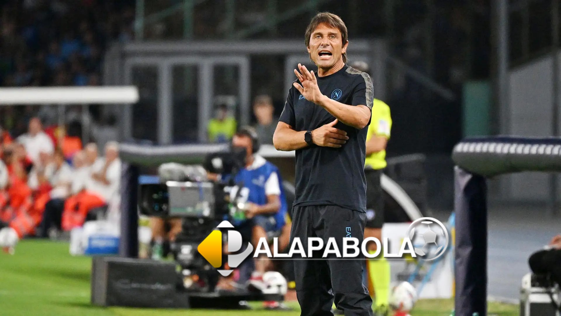 Kerasnya Antonio Conte: Napoli Latihan Dua Kali di Malam Natal