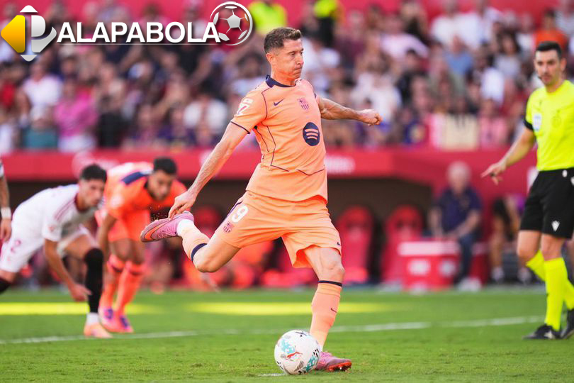 Bakal Didepak, Robert Lewandowski Bakal Gabung Rival Barcelona?