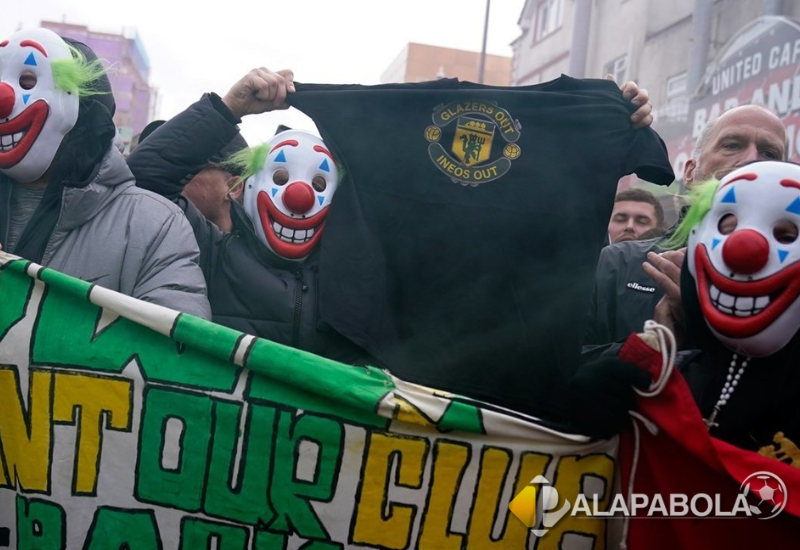 5 Poin Tuntutan Suporter Man United dalam Demo Sebelum Laga Lawan Fulham: Jangan Sering Ganti Pelatih!